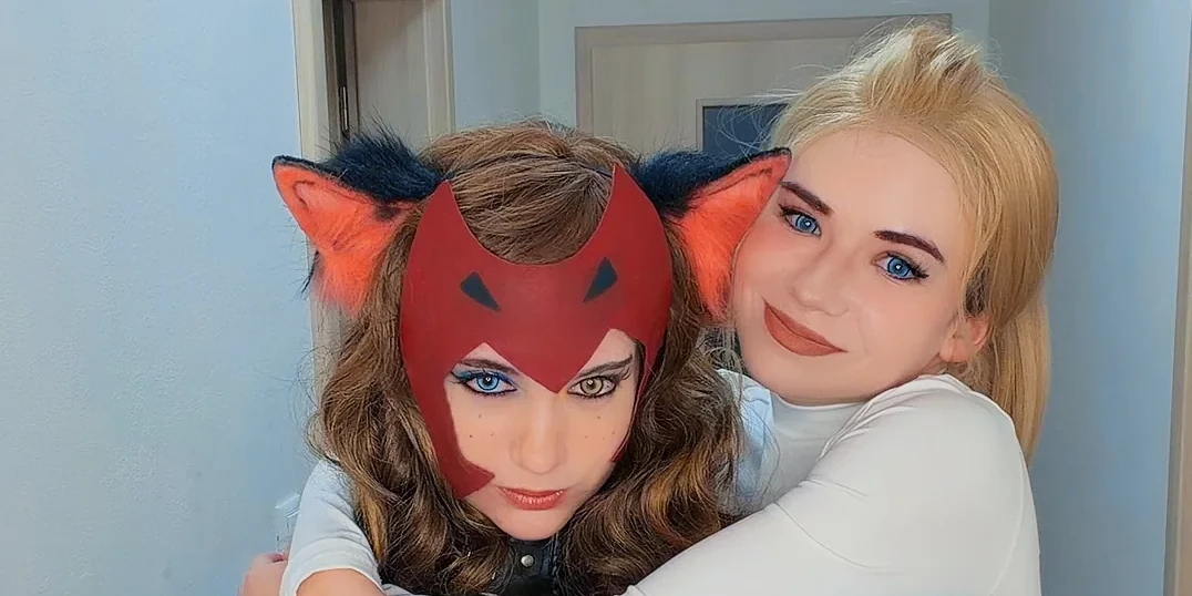 She-Ra e Catra (She-Ra e as Princesas do Poder) - cosplay por Witchera e Nikki Hatsune