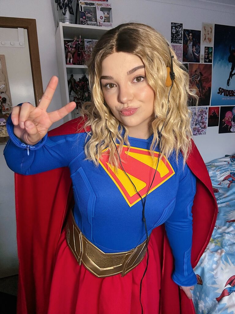 Supergirl - cosplay por Gracelyn