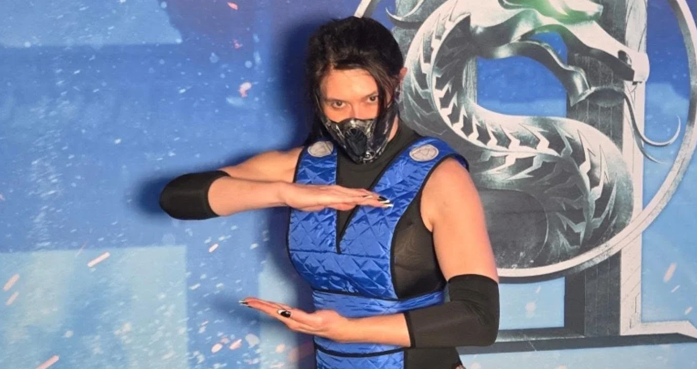 Sub-zero - genderbend cosplay por vex.cosplayer