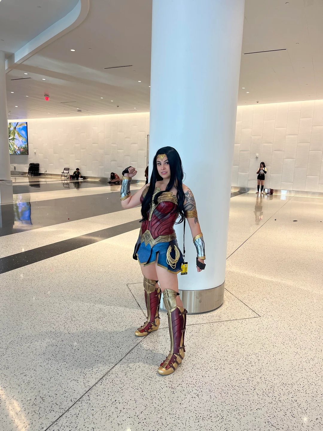 Mulher Maravilha cosplay por Impress Infinity