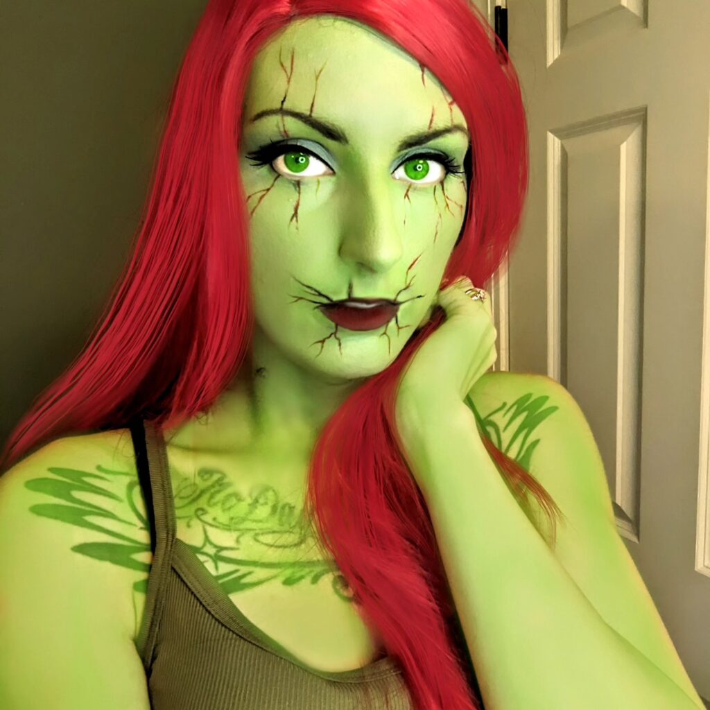 Hera Venenosa - cosplay por Schayne