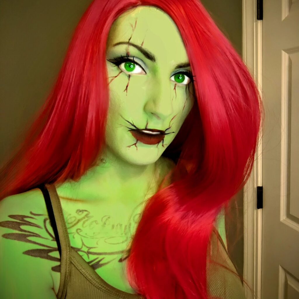 Hera Venenosa - cosplay por Schayne